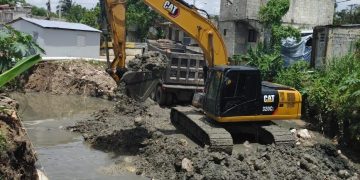 CAASD intensifica limpieza de cañadas ante la tormenta y alerta sobre los desechos arrojados por ciudadanos