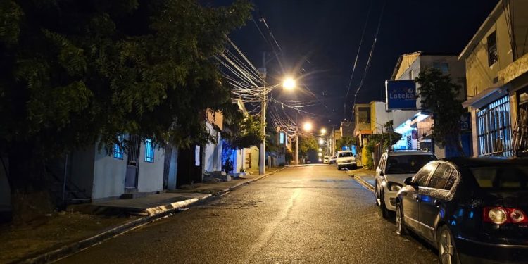 Edenorte entrega segunda etapa de alumbrado público en Santiago Oeste con inversión de RD$1.2 millones