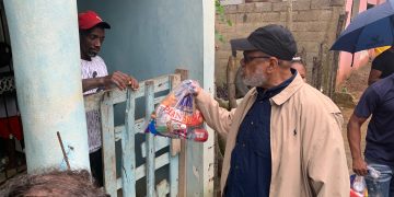 Desarrollo de la Comunidad lleva ayuda a zonas afectadas por Melissa