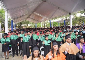 UASD celebra 487 años con la graduación de 3,710 nuevos profesionales