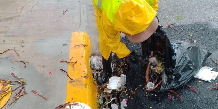 Alcaldía del Distrito Nacional extiende los trabajos para mitigar lluvias del huracán Melissa