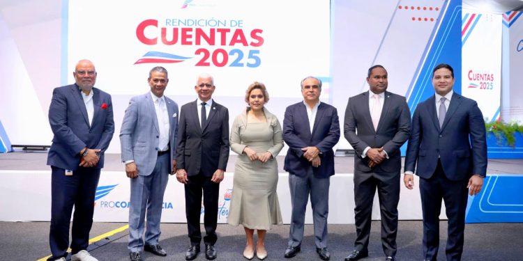 Miembro de la Cámara de Cuentas Francisco Franco participa en rendición de cuentas de ProCompetencia y destaca los logros de la gestión de la Lic. María Elena Vásquez