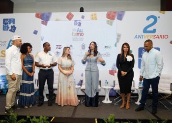 Expertas internacionales Miriam Inkenbrandt y Ángela Tejeda participan en conversatorio de Azul Podcast sobre autismo en República Dominicana