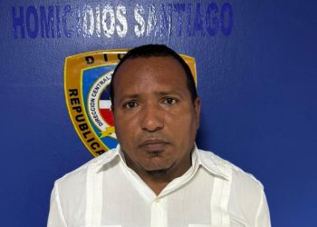 PN informa se entrega y es enviado al MP un hombre acusado de solicitar servicios sexuales de una menor de edad a través de redes sociales