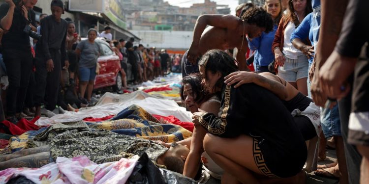 Aumenta a más de 132 la cifra de muertos en la megaoperación policial en Río de Janeiro