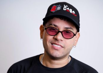 Shadow Blow confiesa llorando la verdad sobre su infancia y su verdadera madre