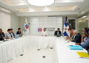 Defensor del Pueblo lidera consenso entre instituciones para el rescate de la Laguna de Cabral