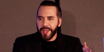 Gobierno de Bukele prohíbe el «lenguaje inclusivo» en las escuelas públicas de El Salvador