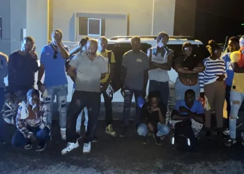 Ejército detiene conductor de jeepeta con 18 haitianos indocumentados en Villa Vásquez