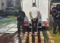 DNCD incauta 85 paquetes de presunta cocaína escondidos en techo de camión en Pedro Brand