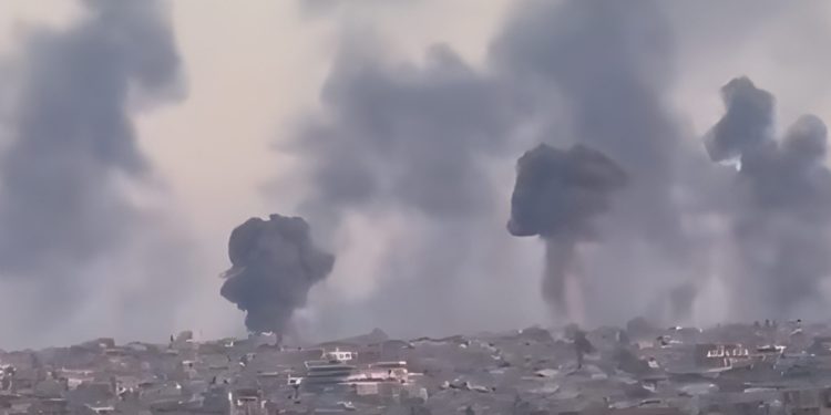 Bombardeos masivos: Israel ataca en el sur de Gaza