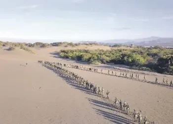 Duplican vigilancia en las Dunas de Baní con despliegue de marinos