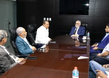 Pro Consumidor y LIDOM se reúnen para evitar mercado negro en torneo de béisbol otoño-invernal