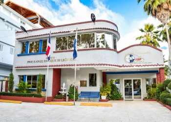 ADP dispone asistencia legal en favor de profesora agredida por estudiante en Hato Mayor