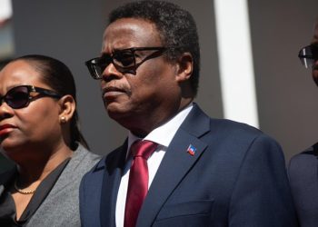 Miembro del consejo de Haití acusa a EE.UU. de sanción por querer salida de primer ministro