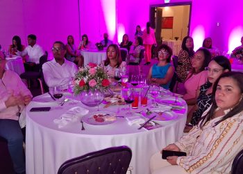 Hospital Materno Dr. Reynaldo Almánzar y Laboratorios Roche realizan conferencia “Referir a Tiempo, Cambia Vidas”