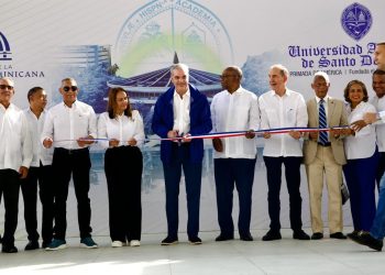 Abinader entrega moderno Hospital Regional Universitario Dr. Ángel María Gatón con 329 camas, que transforma la atención en salud en el Nordeste