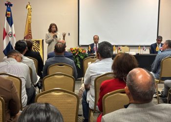JCE recibe propuestas de aspirantes a miembros de las OCLEE en PR, Orlando y Miami