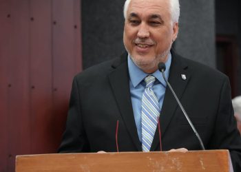 UNAPEC anuncia Doctorado Honoris Causa a la escritora española Irene Vallejo