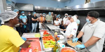 El INABIE fortalece la calidad del almuerzo escolar con capacitaciones a suplidores en buenas prácticas