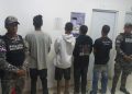 Policía detiene antisociales, ocupa drogas y recupera motocicletas robadas en SDN