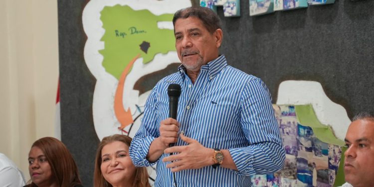 Ministro Limber Cruz encabeza acciones de recuperación agrícola tras los daños ocasionados por la tormenta Melissa