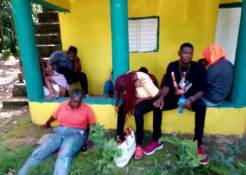 Ejército detiene vehículo con 14 nacionales haitianos indocumentados tras persecución en Dajabón