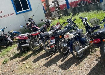 Policía desmantela puntos de drogas, apresa varios y ocupa motocicletas en Monte Plata