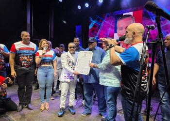 El Super Ultra Mega Merengazo escribe otra página gloriosa en Jarabacoa con emotivos reconocimientos y una histórica explosión musical