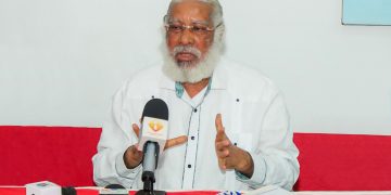 Juan Hubieres denuncia colapso de servicio en el hospital municipal de Bayaguana, Monte Plata