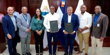 IDOPPRIL y Ayuntamiento de San Cristóbal firman convenio para fortalecer seguridad y salud laboral