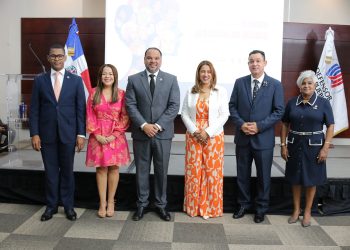 Defensor del Pueblo promueve buenas prácticas en materia de género