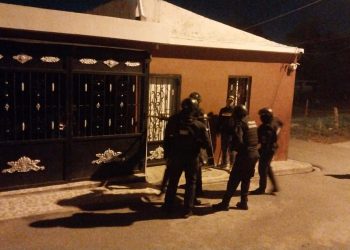 PN y MP desmantelan punto de acopio de motocicletas robadas en Santiago; apresan a “El Burro” y ocupan pistola ilegal