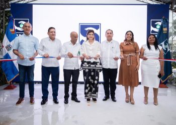 Raquel Peña encabeza inauguración centro del Programa Oportunidad 14-24 y entrega obras en Santiago y Bonao