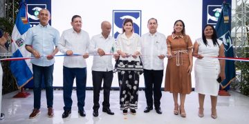 Raquel Peña encabeza inauguración centro del Programa Oportunidad 14-24 y entrega obras en Santiago y Bonao