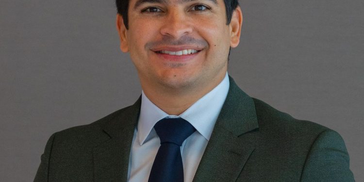 Presidente Abinader ordena reestructuración del Sistema Integrado de Transporte y designa a Jhael Isa Tavárez como nuevo director de la OPRET