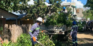 EDENORTE restablece en tiempo récord el servicio eléctrico tras violento tornado en Mao