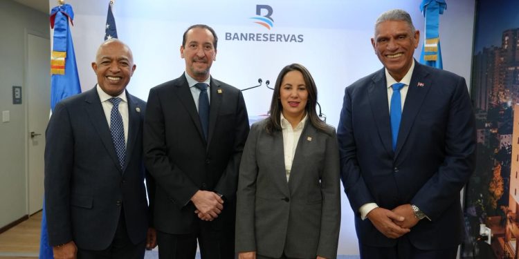 Banreservas gestiona más de RD$3,143 millones en préstamos hipotecarios desde sus oficinas en el exterior en lo que va del 2025