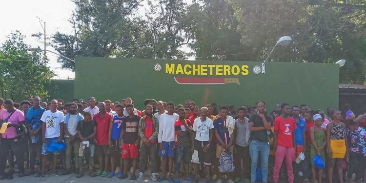 En operativos realizados en Mao detienen 153 haitianos indocumentados