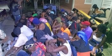 Ejército detiene a 47 haitianos en una vivienda utilizada como punto de alojamiento de migrantes indocumentados en Dajabón