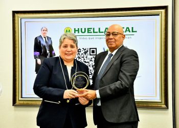 Vega Real reconoce la trayectoria de la Magistrada Arelis Ricourt Gómez