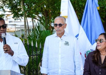 Eco5RD continúa la Ruta de la Limpieza Navideña en Higüey y la región Este