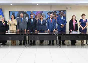 UASD exalta a la categoría de Profesor Meritísimo a tres docentes de la Facultad de Artes