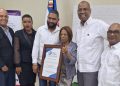 Periodistas de Nagua reconocen aportes de Teonilda Gómez