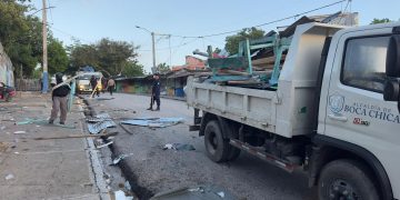Alcaldía de Boca Chica recupera espacios públicos en zona de playa