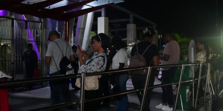 La falta de técnicos calificados ralentizó la recuperación del sistema eléctrico