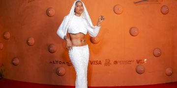 Así llegó Tokischa al Latin American Fashion Awards 2025 “Pureza, fuerza y herencia” en una pieza diseñada por Luar