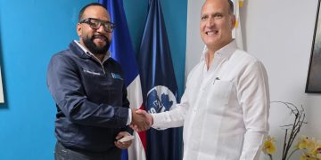 DOCALSA realiza importante donación de aires acondicionados al Hospital Juan Pablo Pina