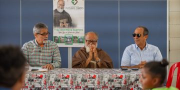 Fundación Futuro Cierto entrega seis nuevas viviendas dignas a familias de Elías Piña