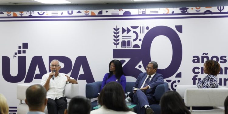 Exministro de Educación Ángel Hernández pone en circulación libro ´´Una Gestión Educativa´´